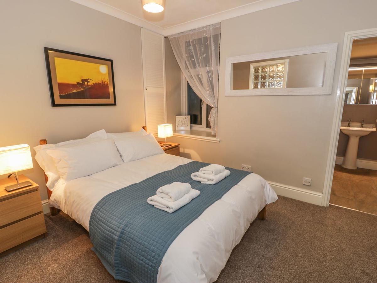 Seaview Apartment Бармут Екстер'єр фото